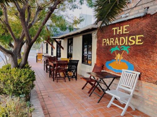 餐廳, The Paradise in 波多皮拉米德斯