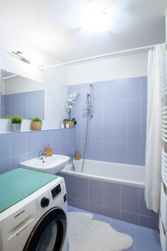 Modern 2-Bedroom - Fully Outfitted - Free Parking, Bratislava (foto 8)