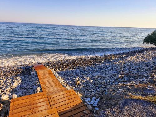 Blue Dream - Beach Front Villa in Viannos