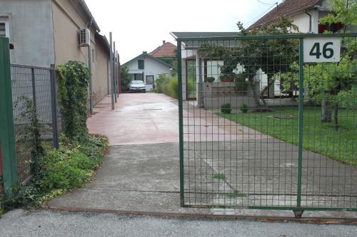 Boulevard Garden House - image 5