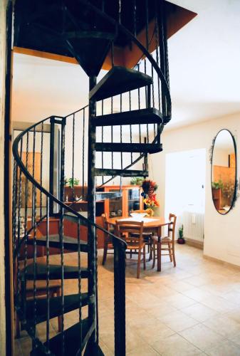 La Casa Nella Roccia in Penapiedimonte
