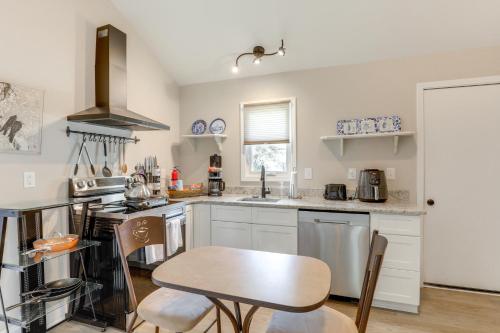 1 Mi to Conway Riverwalk Studio in Historic Dtwn in Conway (Dél-Karolina)