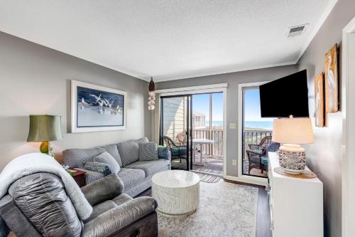 Island Beach & Racquet Club B302