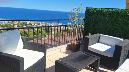 Abbaye de Roseland le Lara chambre double avec roof top vue mer, Nice (photo 8)