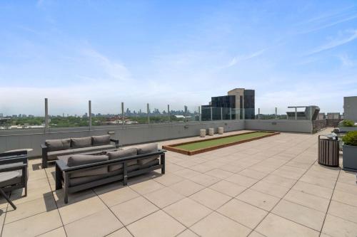 New Modern 1BR Lux City Escape in Logan Square
