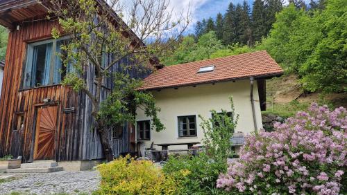 Ferienwohnung Gsangerer in Marktl, Österreich