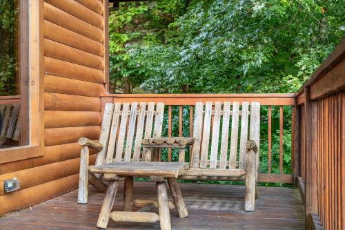 Knotty Pine Delight Holiday home - image 13