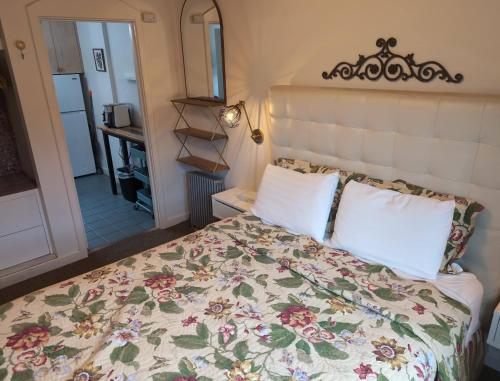 1 queen bed