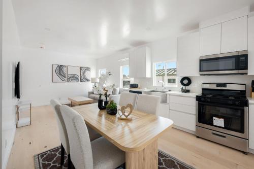 Pacific Coast Suites - Oceanfront Living in Santa Monica