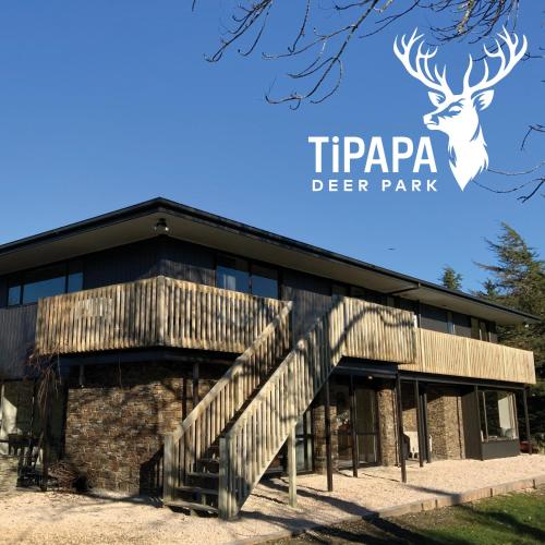 Tipapa Deer Park - Spacious Rural lodge Sleeps 22 in Hurunui