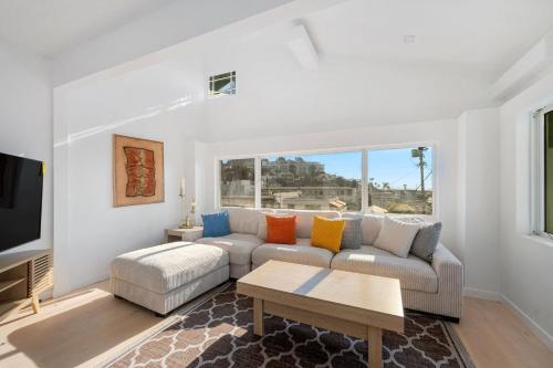 Pacific Coast Suites - Oceanfront Living