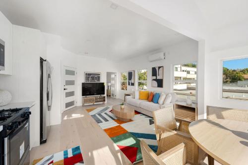 Pacific Coast Suites - Oceanfront Living in Santa Monica