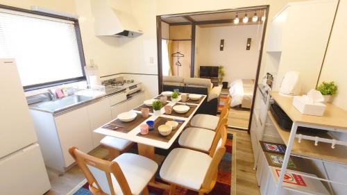 Kitchen, 名鉄名古屋まで7分1棟貸し切り駐車場あり in Kiyosu