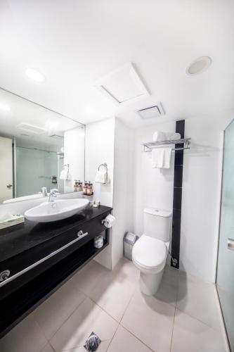 Tanoa Waterfront Hotel