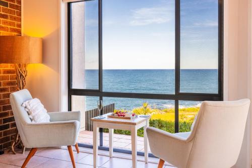 Ocean Views, 4 Ocean Street - Absolute Waterfront Retreat at Fishermans Bay, Anna Bay (foto 7)