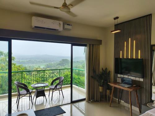 Forest Frame - Kudrat Nilaya Valley View with pool, Canacona