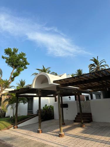 Casa Blanca - Pacific All Seasons – khách sạn tại Puerto San Jose