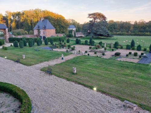 Chateau de Sommesnil in Sommesnil