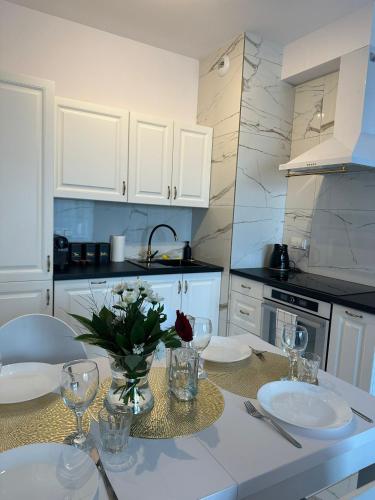 GoldClass Apartament - FREE PARKING - Self check-in, Katowice