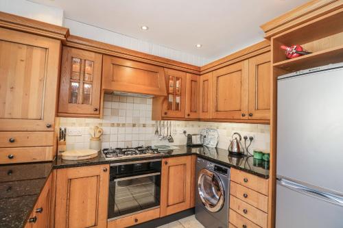 Armada Cottage - image 13