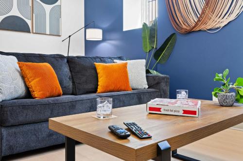 Bright and Modern Studio in Louisville # 112 in Louisville, USA