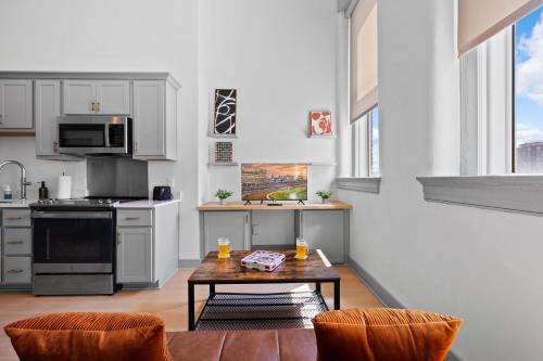 Bright and Modern Studio in Louisville # 303 in Louisville, USA