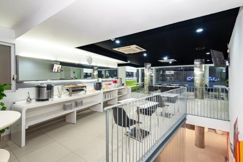 Swift Inn Aeropolis Airport near Bungaaaaa