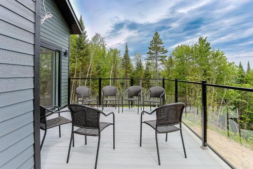 Chalet Neuf Avec Spa - Horizon Des Coteaux in 聖阿爾方斯 • 羅德里格斯 (QC)