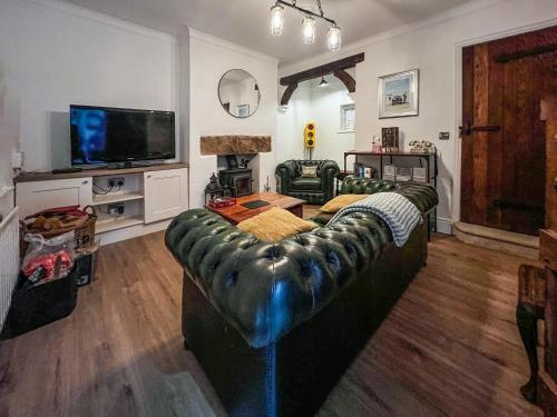 Buitenkant, The Lodge in Keighley Central