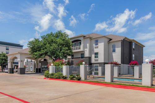 Super 8 by Wyndham Fort Worth Stockyards