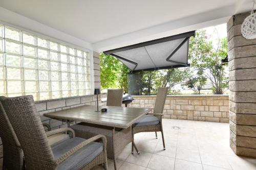 ระเบียง/ชานเรือน, Apartments Home Homar in เมเตราดา
