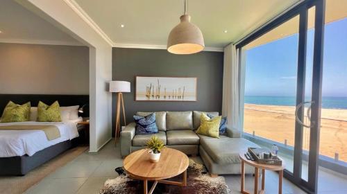 Afficher, Bay View Resort Namibia in Rand Rifles