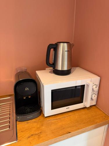 Зручності, Chambre privée avec salle de bain - accès entièrement privé (Chambre privee avec salle de bain - acces entierement prive) in Мальмеді