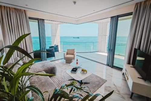 2 Bed with Sea Views in Trilogy, Limassol Seafront, Limassol (zdjęcie 6)