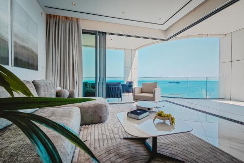 2 Bed with Sea Views in Trilogy, Limassol Seafront, Limassol (zdjęcie 5)