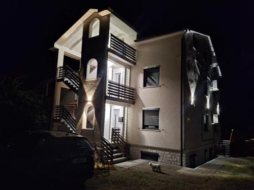 ทัศนียภาพภายนอกโรงแรม, Apartments Home Homar in เมเตราดา