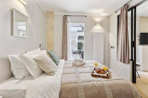 BnBNova - 2BR 2BA Le Marais & Place des Vosges - image 5