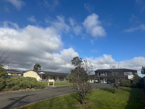 Bristol Motel in อัพเปอร์ ฮัท