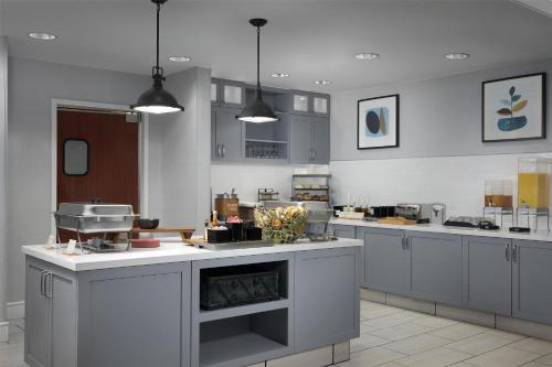 Homewood Suites by Hilton Birmingham South Inverness - image 9