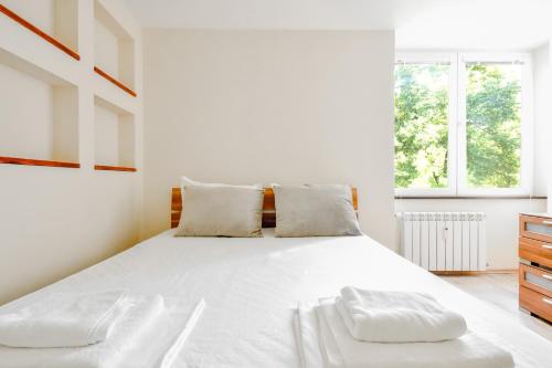 Modern 2BD Flat in Central Sofia with Workspace by Flat Mаnager, Sofia (photo 4)
