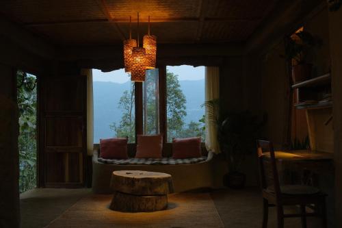 The Art Of Slow living- An Earth Home in Kaluka