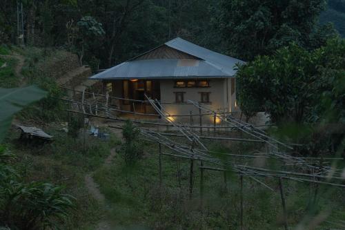 Viesnīcas āriene, The Art Of Slow living- An Earth Home in Kaluka