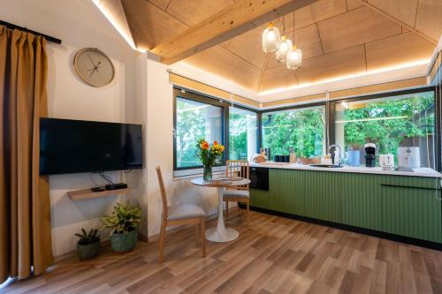 設施, VillaPince in 高勞邦茨