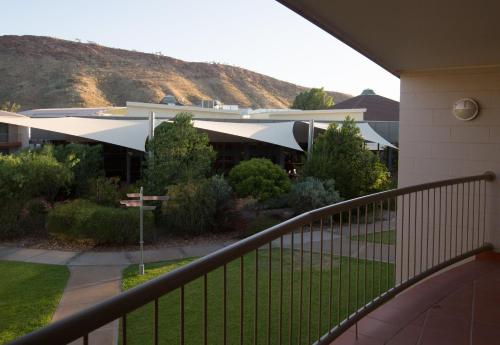 Crowne Plaza Alice Springs Lasseters by IHG