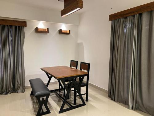 Mountain Hills in Pozhuthana