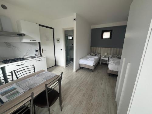 2 twin beds