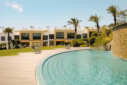 Casa Cascais Riviera - Deluxe 3 Bedroom Apartment in ไบร์โร มาล การ์โมนา
