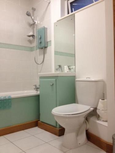 Galway City Self Catering - Salthill 3