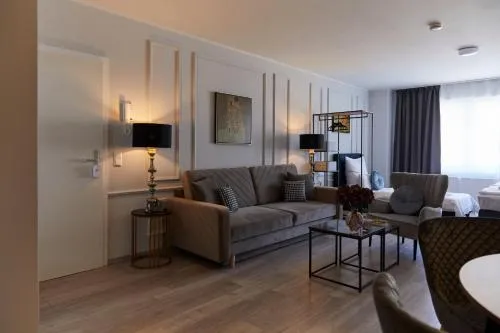 R B Apartment Hamburg Comfort am Flughafen für 1-5 Personen - ideal für Geschäftsreisende und Familien - Küche - Smart TV - Waschtrockner - kostenloser Parkplatz in Hamburg, Deutschland
