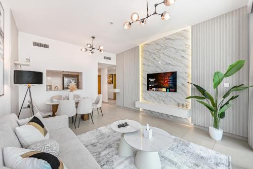 Connected to Dubai Mall Luxe 2br Apt Sleeps 6, Dubai (photo 5)